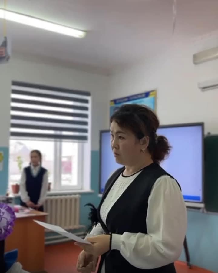 Түркістан облысы, Отырар ауданының білім бөліміне қарасты "Сырдария" шағын жинақты негізгі орта мектебінде "Шағын жинақты мектепте ұлттық құндылықтар мен жасанды интеллектінің рөліт" тақырыбында аудандық семинар өткізілді.