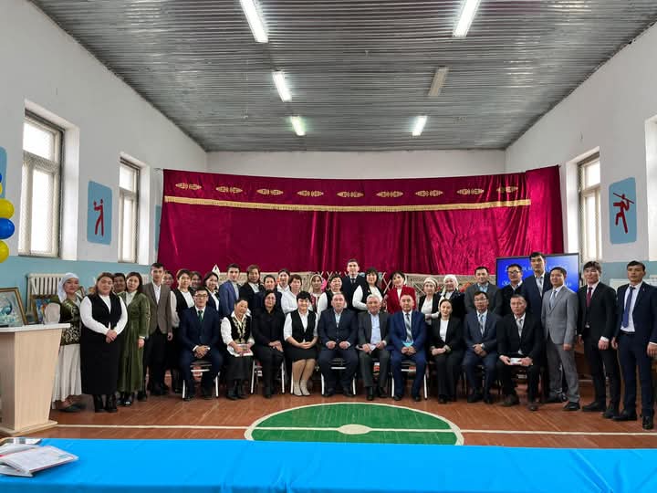 Түркістан облысы, Отырар ауданының білім бөліміне қарасты "Сырдария" шағын жинақты негізгі орта мектебінде "Шағын жинақты мектепте ұлттық құндылықтар мен жасанды интеллектінің рөліт" тақырыбында аудандық семинар өткізілді.
