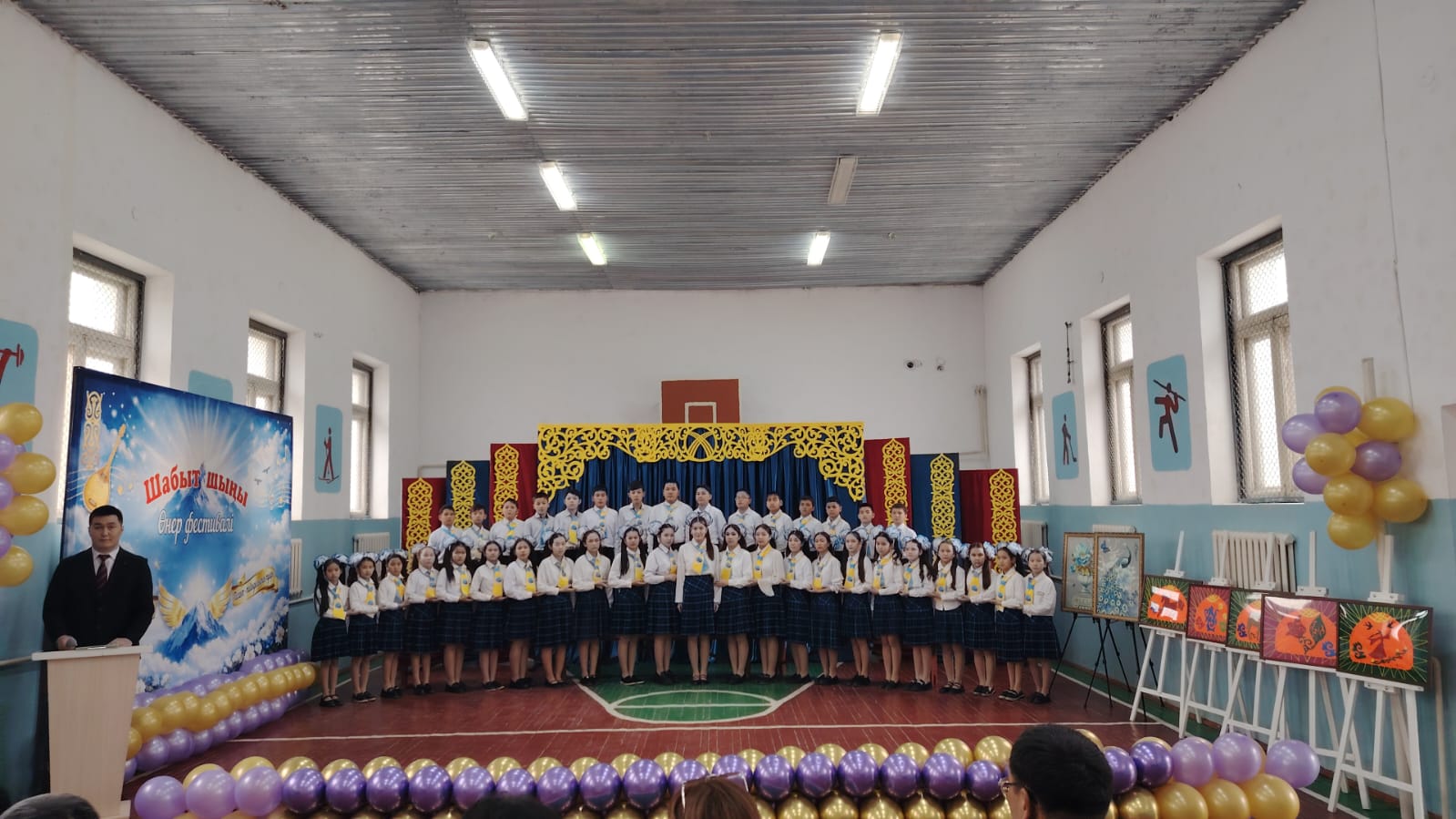   “Сырдария” шағын жинақты негізгі орта  мектебінде ерекше шығармашылық шара – “Шабыт шыңы  атты өнер фестивалі өтті! Бұл фестиваль Түркістан облысының білім беру ұйымдары арасында “Біртұтас тәрбие” бағдарламасын насихаттау, жас дарындардың өнерін қолдау 
