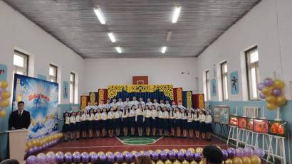   “Сырдария” шағын жинақты негізгі орта  мектебінде ерекше шығармашылық шара – “Шабыт шыңы  атты өнер фестивалі өтті! Бұл фестиваль Түркістан облысының білім беру ұйымдары арасында “Біртұтас тәрбие” бағдарламасын насихаттау, жас дарындардың өнерін қолдау 